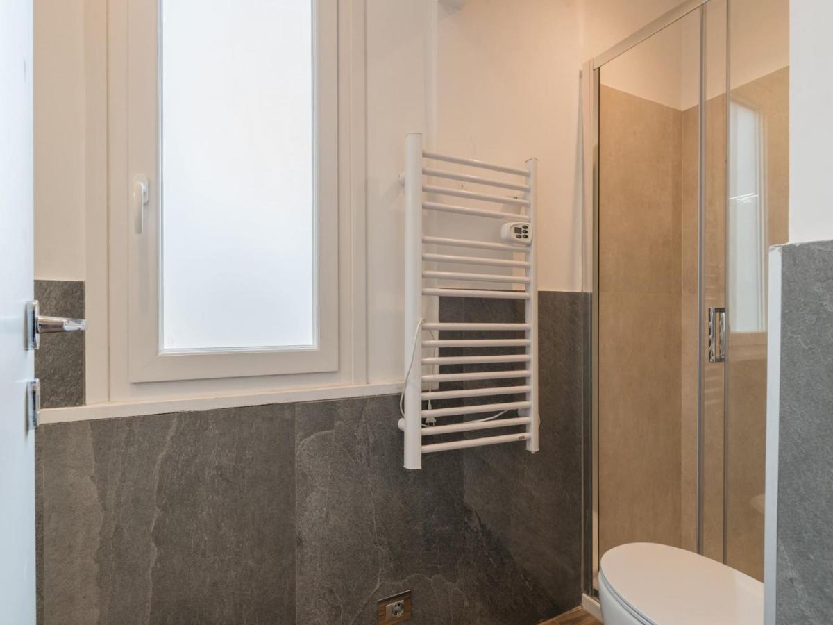 The Best Rent - Elegant Three-Bedroom Apartment A Few Steps From Fontana Di Trevi Dış mekan fotoğraf