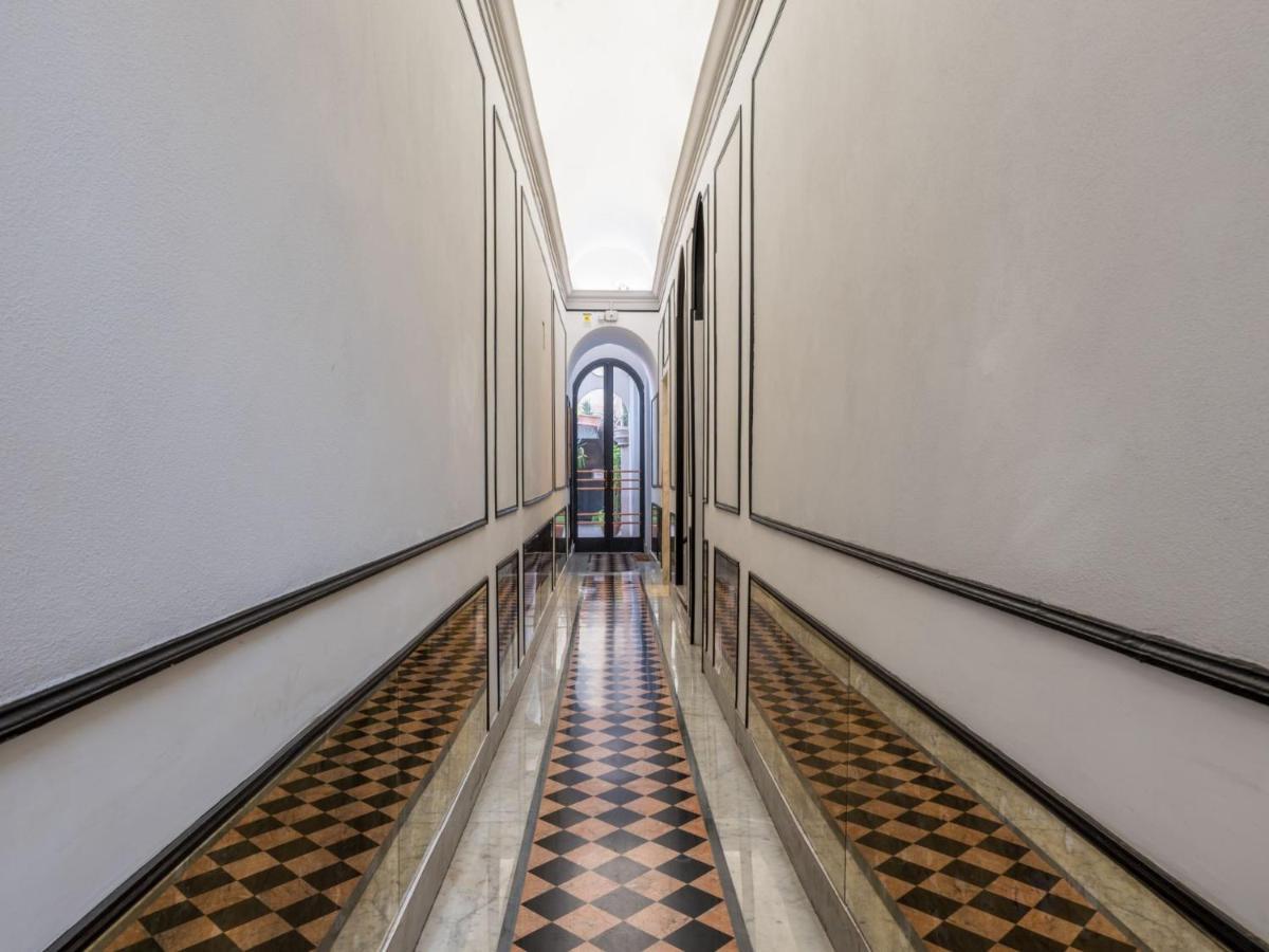 The Best Rent - Elegant Three-Bedroom Apartment A Few Steps From Fontana Di Trevi Dış mekan fotoğraf