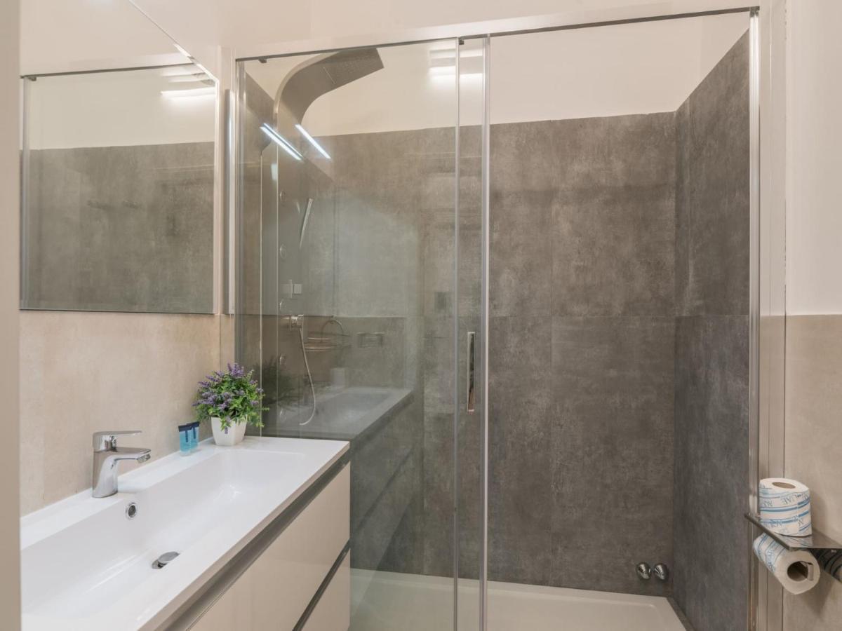 The Best Rent - Elegant Three-Bedroom Apartment A Few Steps From Fontana Di Trevi Dış mekan fotoğraf