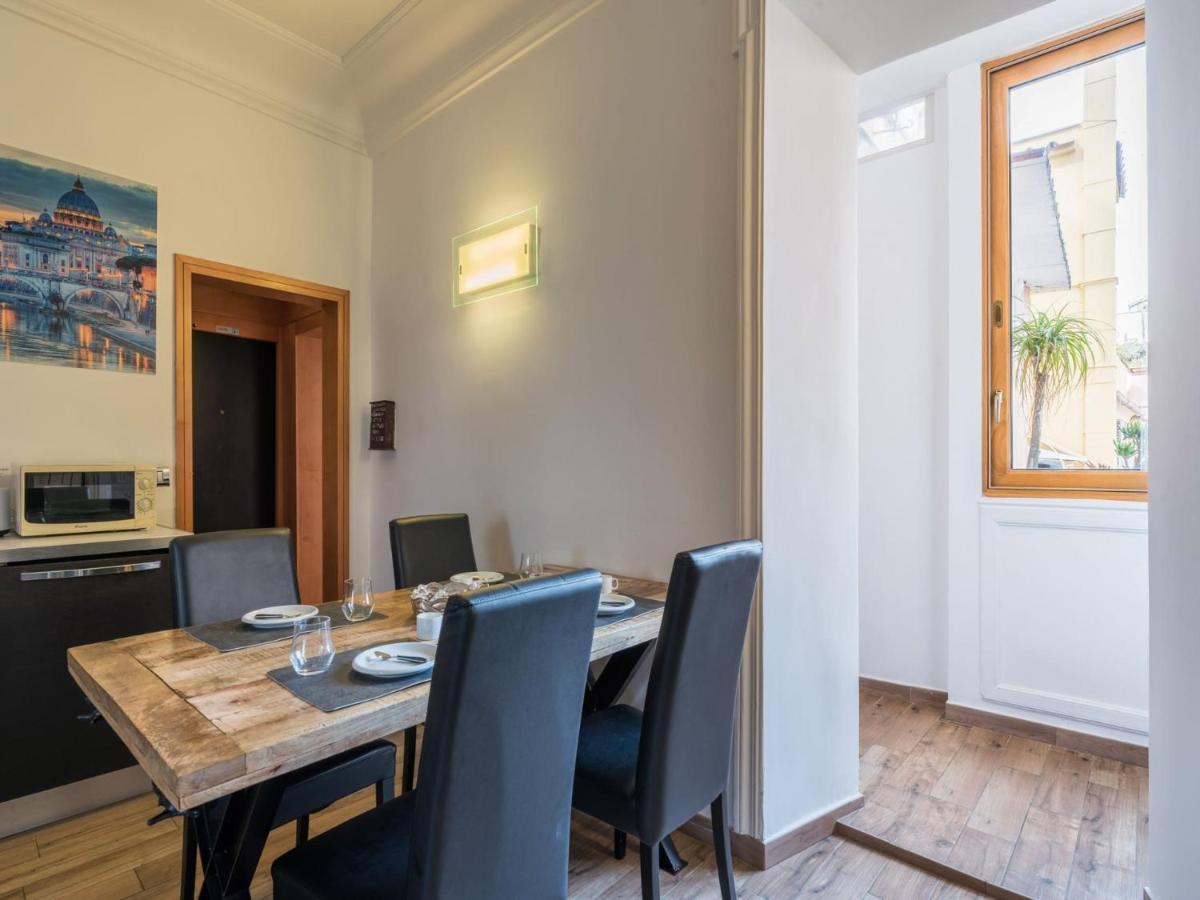 The Best Rent - Elegant Three-Bedroom Apartment A Few Steps From Fontana Di Trevi Dış mekan fotoğraf