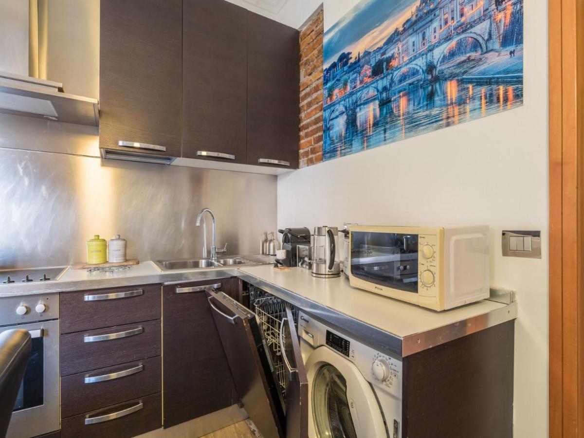 The Best Rent - Elegant Three-Bedroom Apartment A Few Steps From Fontana Di Trevi Dış mekan fotoğraf